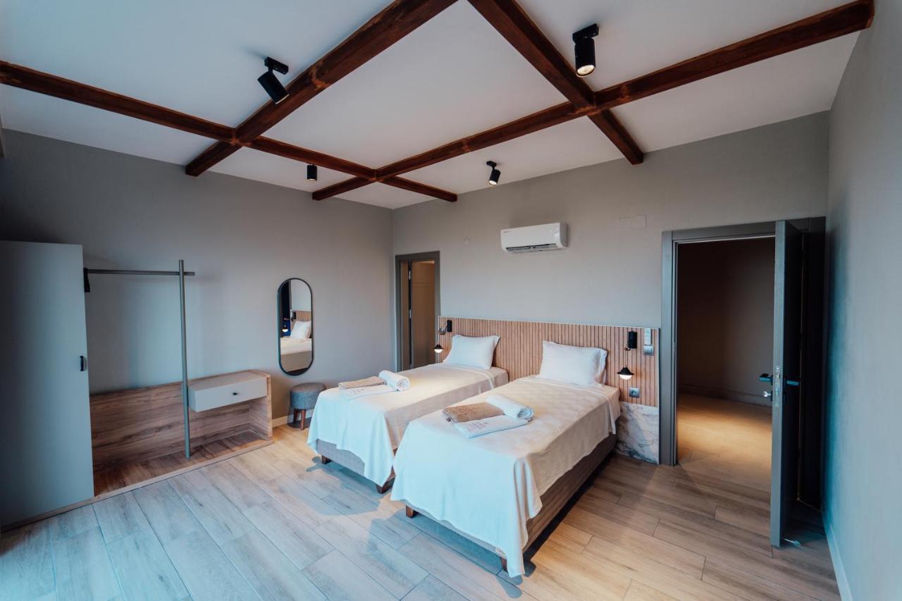 Fortunella Suites Finike Bagian luar foto